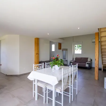 Maison Climatisee Avec Jardin Privatif Et Parking - Fr-1-616-305 * Saint-Martial-de-Valette