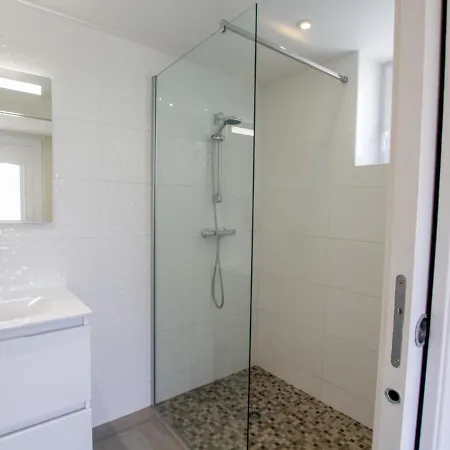בית כפרי Maison Climatisee Avec Jardin Privatif Et Parking - Fr-1-616-305 *