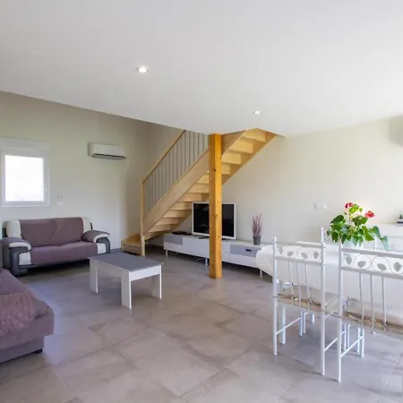 בית כפרי Maison Climatisee Avec Jardin Privatif Et Parking - Fr-1-616-305 Saint-Martial-de-Valette